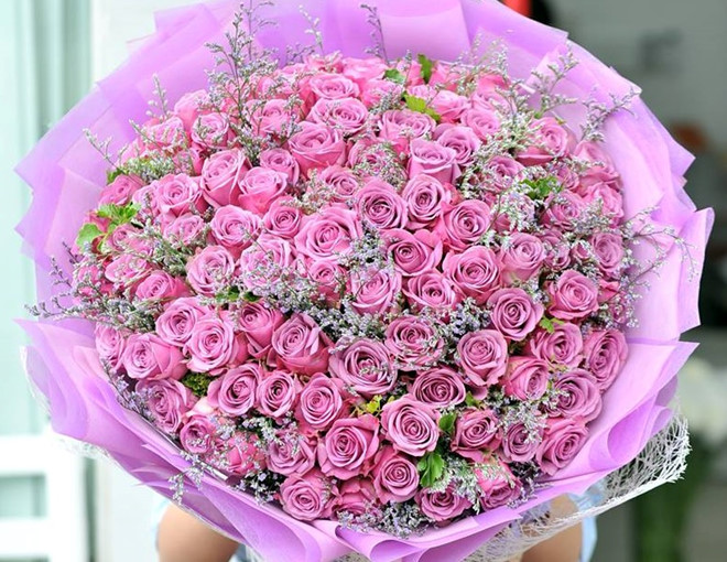 Hoa hồng ế ẩm ngày 8/3 vì giá quá cao Hoa hồng ế ẩm ngày 8/3 vì giá quá cao