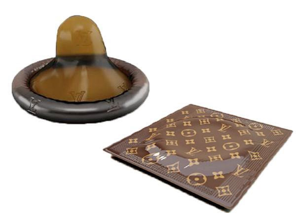 Gucci sản xuất nhang, Louis Vuitton bán bút chì màu