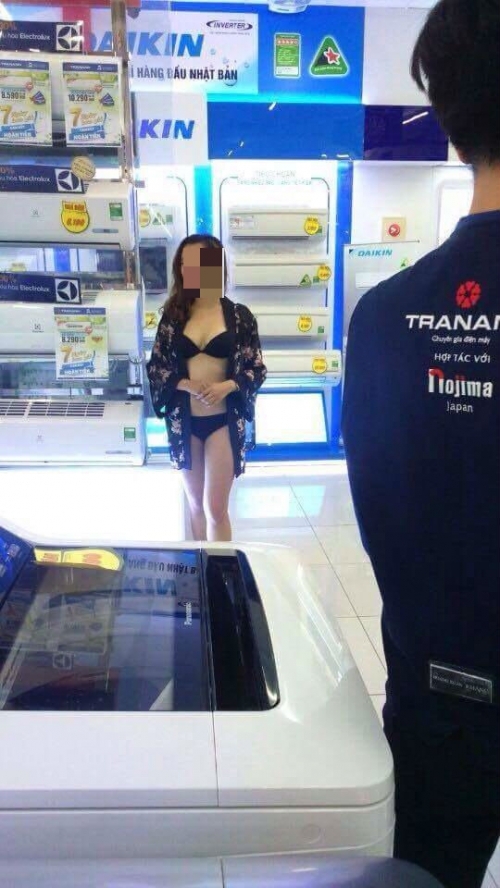 Chân dài mặc bikini: Trần Anh nói để 'giáo dục giới tính' - Ảnh 2