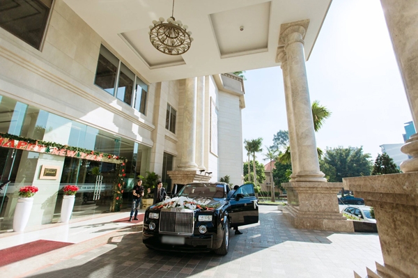 ngay-thu-hai-le-gia-tien-tai-sai-gon-3