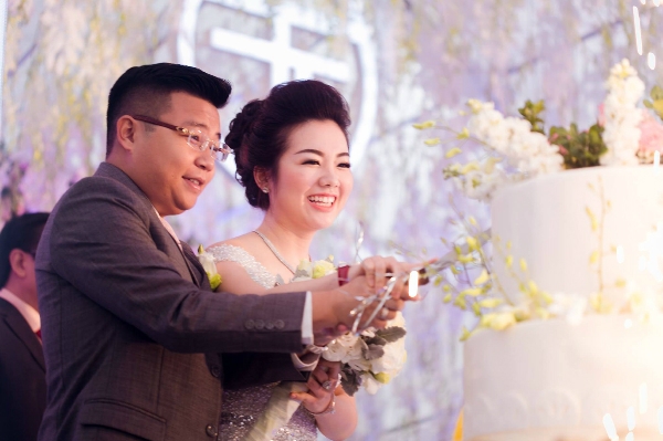 ngay-thu-ba-tiec-cuoi-tong-trang-tai-nam-dinh-13