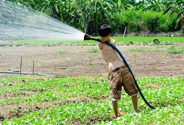 Nhìn thấy những nghị lực sống phi thường ấy, sẽ chẳng ai còn muốn cay nghiệt với cuộc đời... - Ảnh 5.