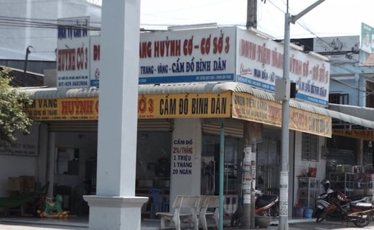  Tiệm vàng Huỳnh Cơ 3, nơi xảy ra vụ việc. 