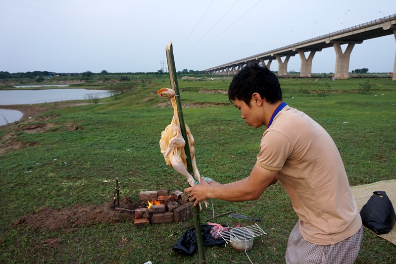 Hồ Tây, sông Hồng, dựng lều trại