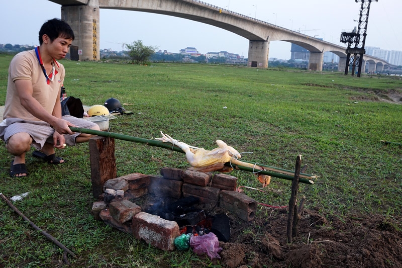 Hồ Tây, sông Hồng, dựng lều trại