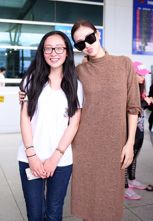 Maya chia tay con gái một mình sang Mỹ lưu diễn 8