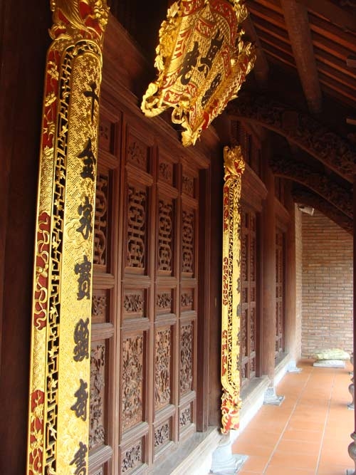 đại gia, biệt thự, dát vàng, nội thất dát vàng