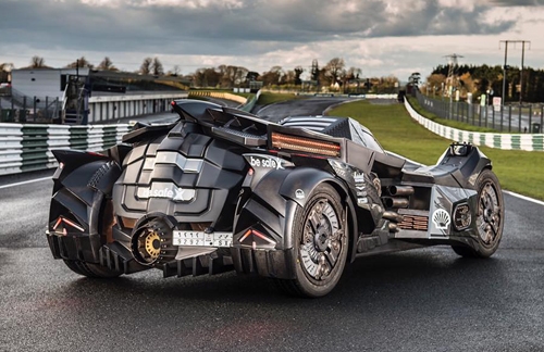 sieu-xe-nguoi-doi-la-mat-tai-gumball-3000-5