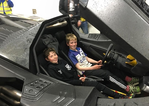 sieu-xe-nguoi-doi-la-mat-tai-gumball-3000-7