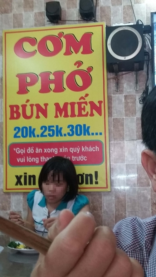 Thực hư ‘quán cơm giết người’ cạnh một BV lớn giữa Thủ đô - Ảnh 1