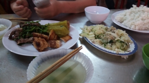 Thực hư ‘quán cơm giết người’ cạnh một BV lớn giữa Thủ đô - Ảnh 2