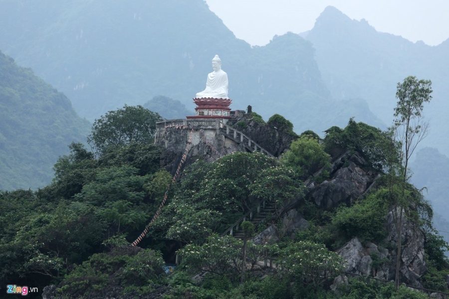 Vinh Ha Long thu nho o ngoai thanh Ha Noi hinh anh 8