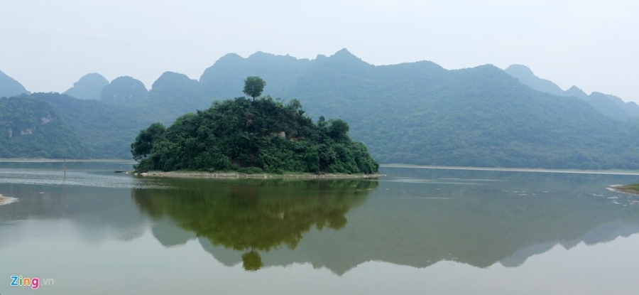 Vinh Ha Long thu nho o ngoai thanh Ha Noi hinh anh 11