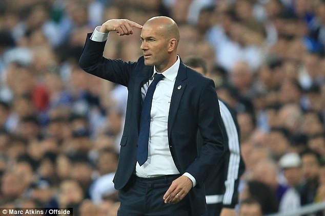 Man City thang Ronaldo, nhung bai truoc Zidane hinh anh 1