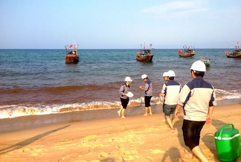 Nước biển biến thành màu đỏ tại Quảng Bình do thủy triều đỏ gây ra? - ảnh 3