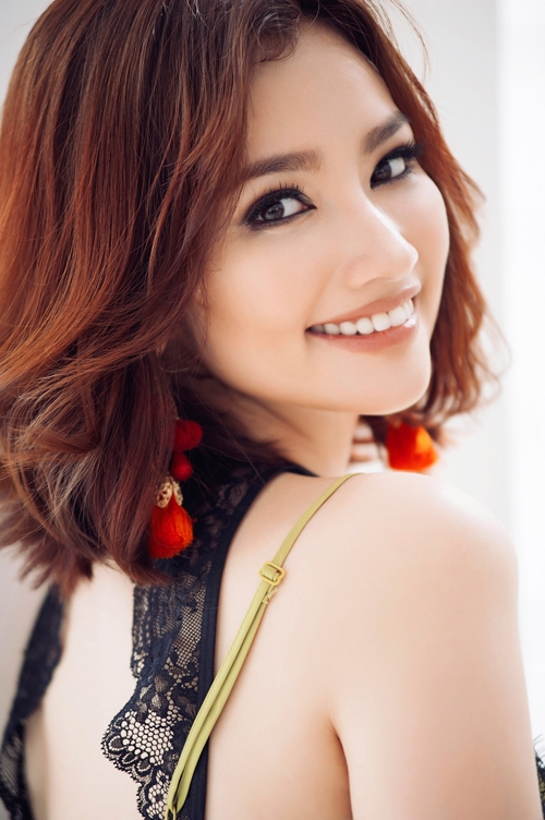 truc-diem-dien-vay-khoe-lung-nuot-na-8