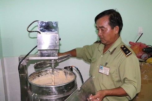 Mỹ phẩm dỏm được 'sản xuất' như trộn cám heo - ảnh 2
