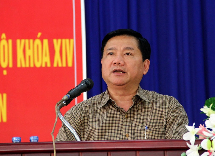 Ông Đinh La Thăng hứa sẽ chăm lo tốt hơn cho giáo dục (ảnh Nguyễn Quang)