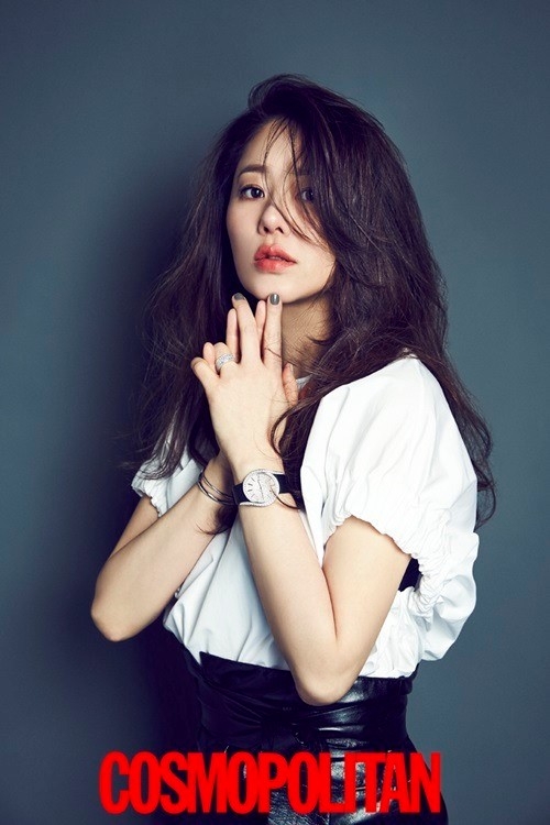 'Ac nu' Go Hyun Jung sanh dieu tren tap chi hinh anh 3