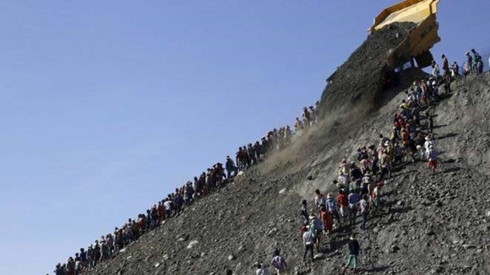 mo khai thac ngoc hang ty do la cua myanmar bi sat lo, 13 nguoi chet hinh 0