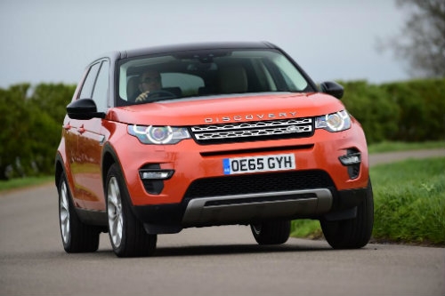 so ke jaguar f-pace, land rover discovery sport va bmw x3 hinh anh 5