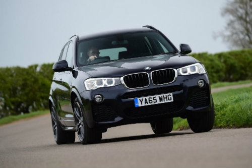 so ke jaguar f-pace, land rover discovery sport va bmw x3 hinh anh 6