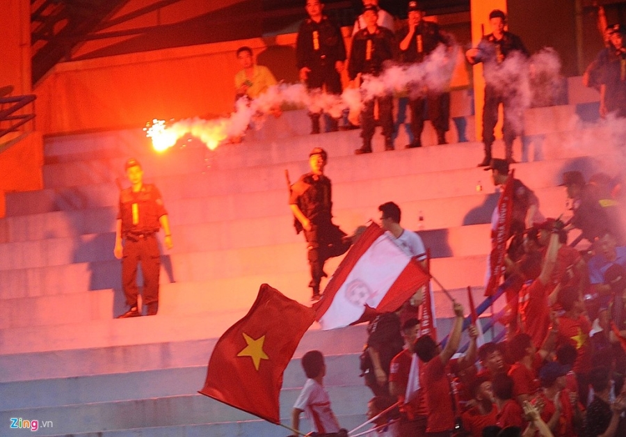 CDV Hai Phong dot phao sang 'bien Hang Day thanh San Siro' hinh anh 3