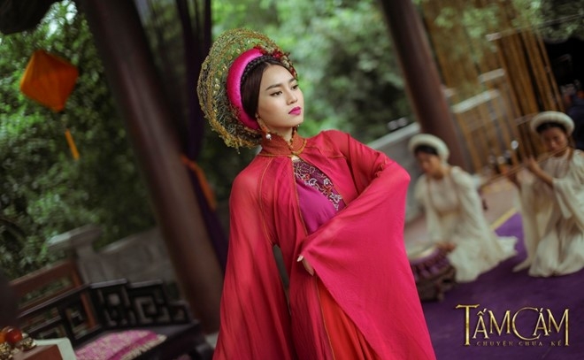 'Trang phuc Tam Cam khong giong phim co trang Trung Quoc' hinh anh 1