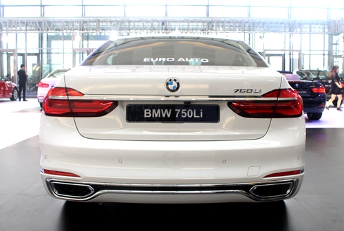 bmw-750li-gia-6-45-ty-tai-viet-nam-page-2-4