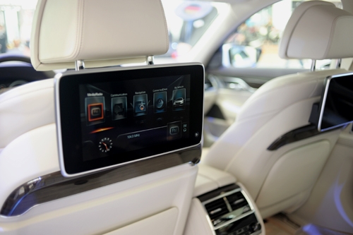 bmw-750li-gia-6-45-ty-tai-viet-nam-page-2-11