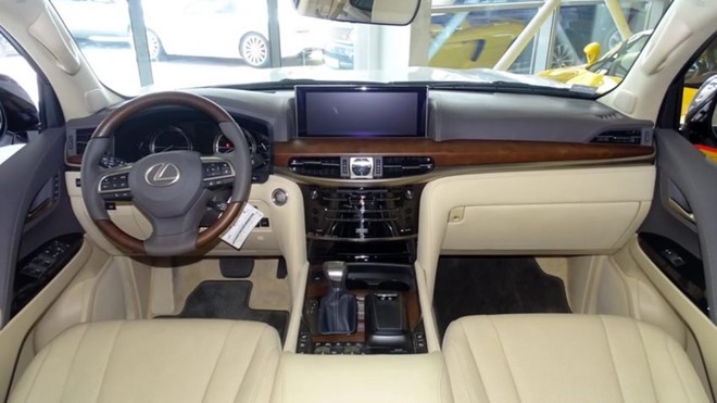 Lexus LX 570 cat mui gia hon 350.000 USD o Dubai hinh anh 4