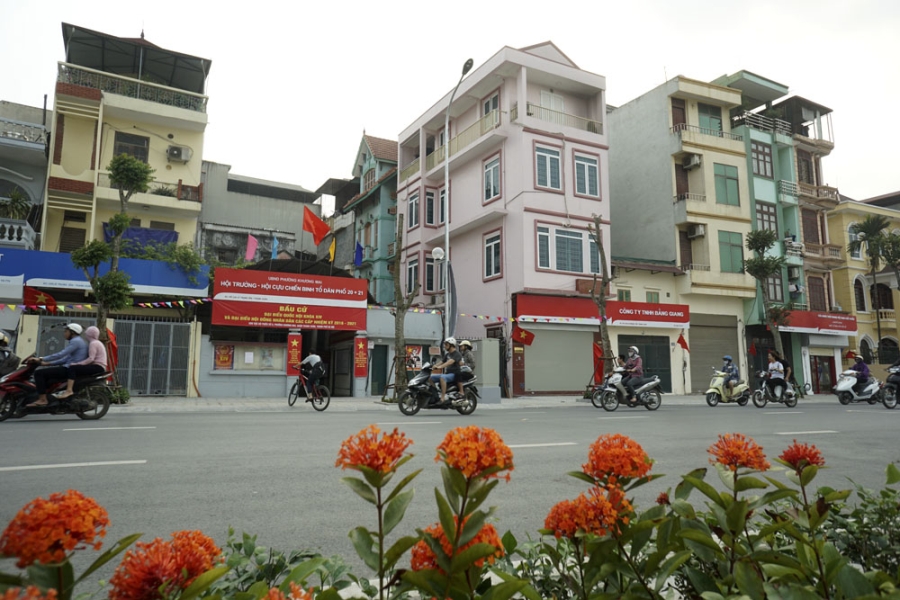  Kinh phí lắp đặt bảng biển quảng cáo được Thành phố Hà Nội tài trợ. 