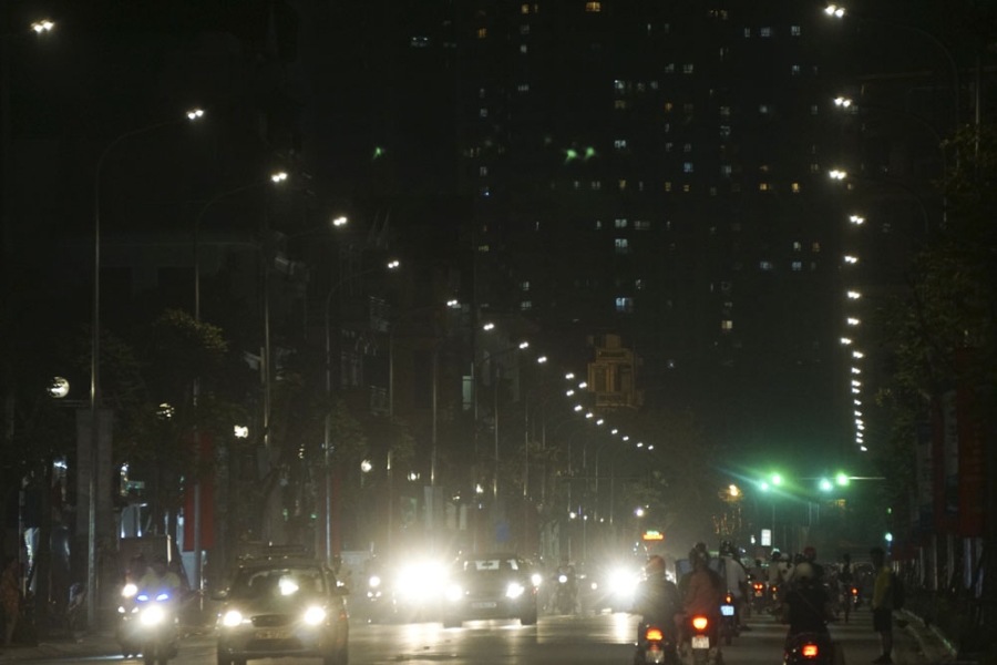  Hệ thống đèn led chiếu sáng vào buổi tối. 