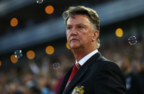 van-gaal-man-utd-se-chien-dau-den-cung