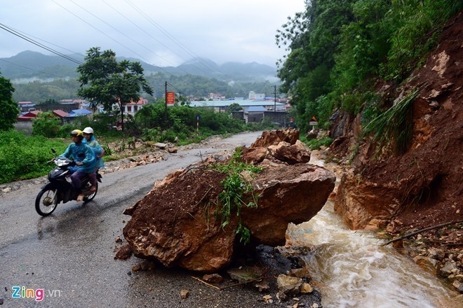 Canh bao mua lon, lu quet o Bac Bo tu dem nay hinh anh 1