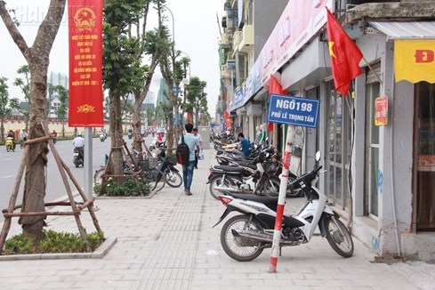 Một số hạng mục trên đường chưa hoàn thiện
