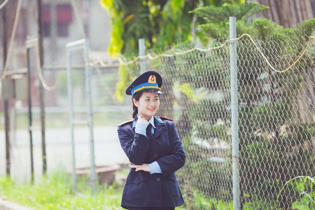Bùi Thị Liên (sinh năm 1997, Phú Thọ), gây ấn tượng với người nhìn bởi gương mặt xinh đẹp.