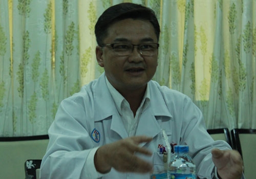 TS - BS Lê Quốc Hùng, Phó khoa Bệnh Nhiệt đới BV Chợ Rẫy TP.HCM chia sẻ về ca tự thiêu.