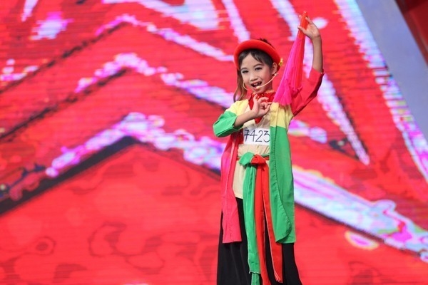 'Thi Mau' Duc Vinh o Vietnam's Got Talent 2015 gio ra sao? hinh anh 1