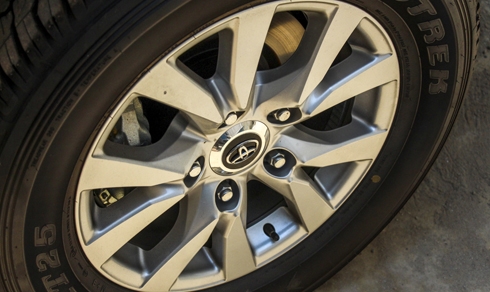 toyota-land-cruiser-gxr-2016-xuat-hien-tai-viet-nam-7