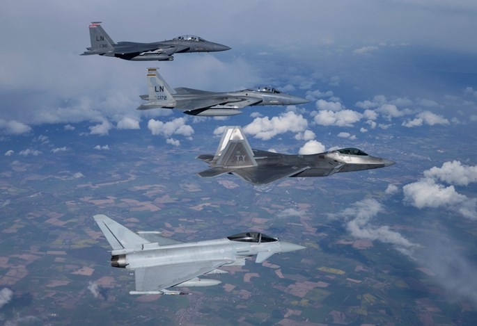 Rapid Raptor, chương trình triển khai tốc hành F-22 đối phó Nga, Trung Quốc1