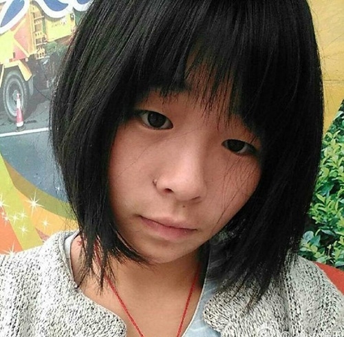 cap vo chong tuoi teen dang anh con de xin tien dan mang hinh anh 3