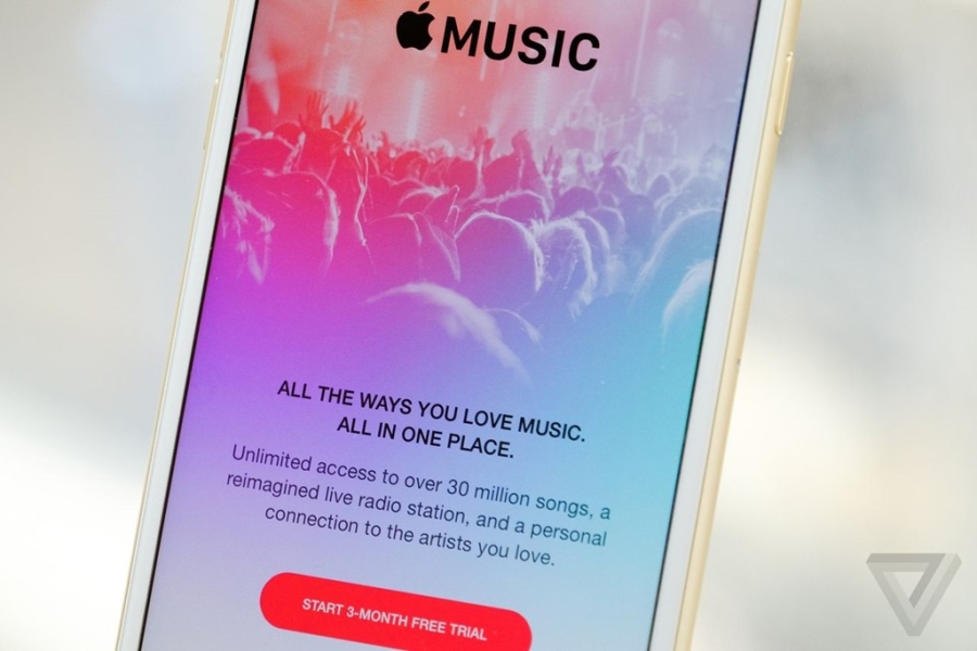 Lỗi mất file nhạc của người dùng có thể liên quan đến dịch vụ nhạc số Apple Music. Ảnh: The Verge.