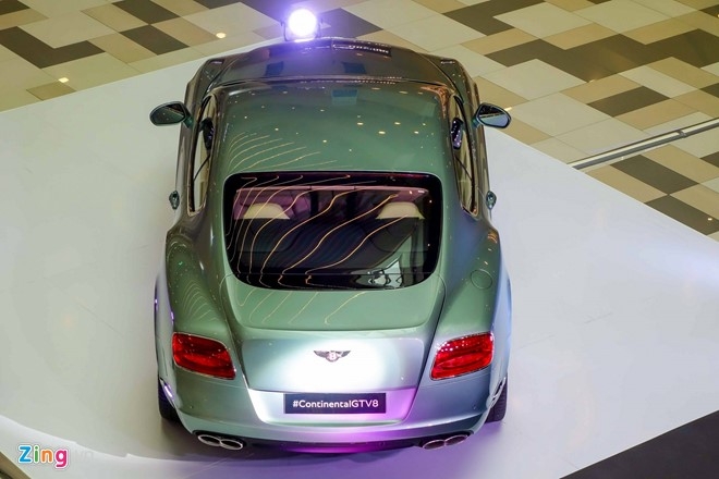 Chi tiết Bentley chính hãng giá 11,2 tỷ đồng ở Sài Gòn