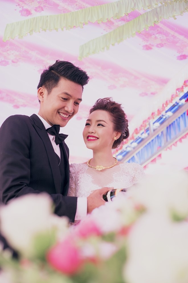 Lễ cưới giản dị của Quang Tuấn và Linh Phi6