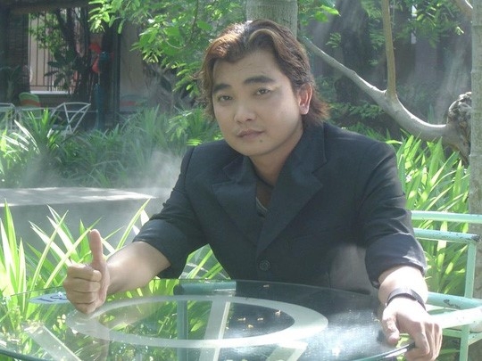 Ca si Viet bi tai nan mat canh tay o trong can phong 5 m2 hinh anh 2