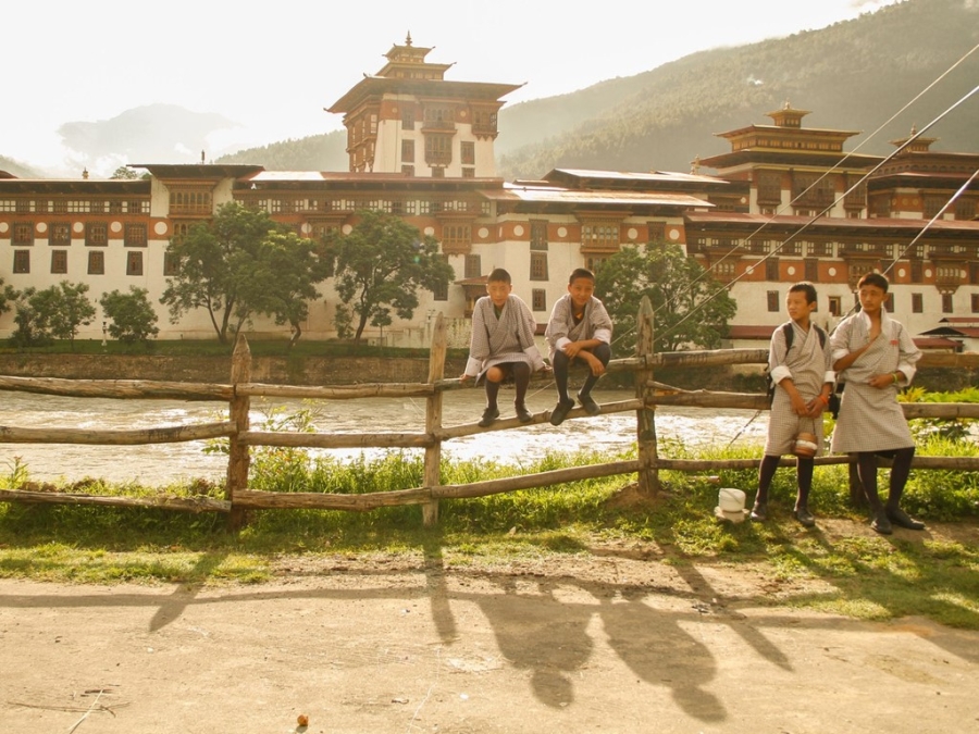 Hình ảnh quốc gia Phật giáo Bhutan thanh bình8