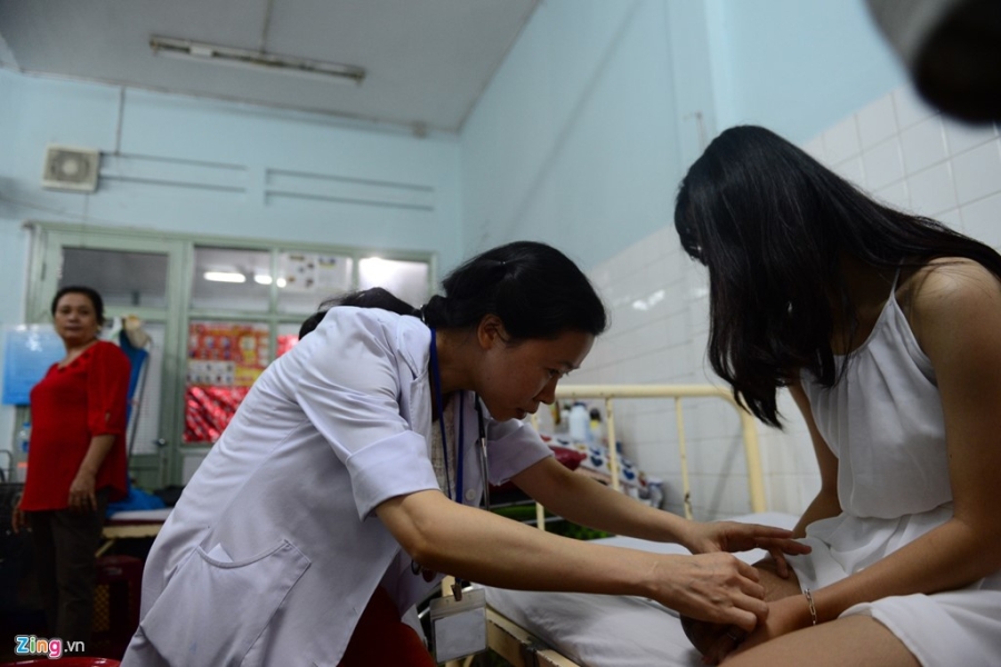 Nu sinh bi cua chan van uoc mo lam cong an hinh anh 7