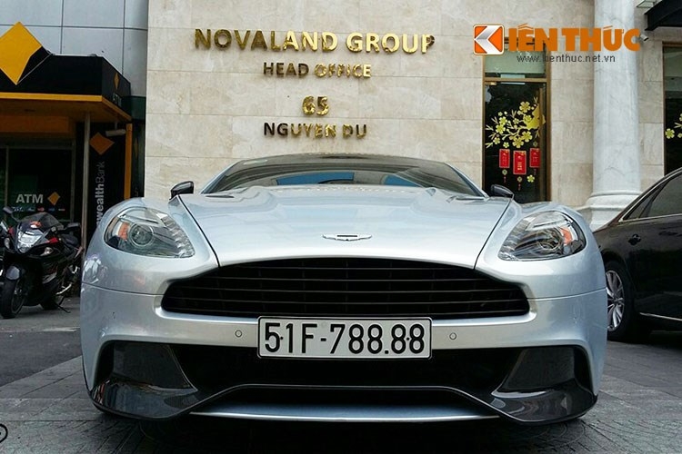 Soi sieu xe 16 ty Aston Martin Vanquish 