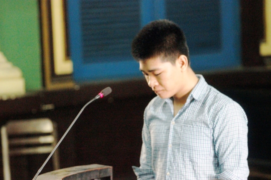 Huỳnh Thanh Nam cúi đầu nhận tội